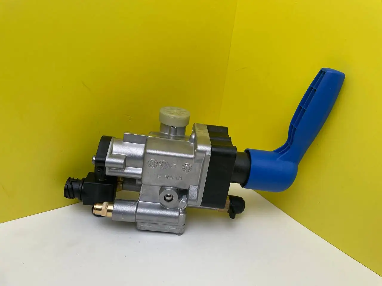 Клапан управления платформой HALDEX COLAS  338062201