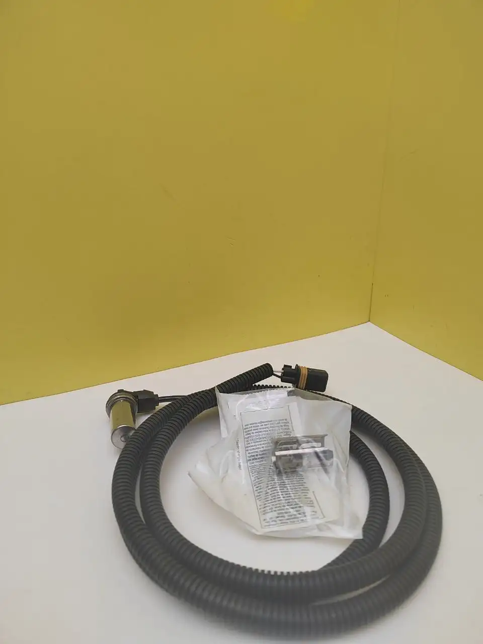 Датчик ABS угловой L-1535 (передний правый) MAN K144322K50